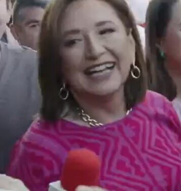 Xóchitl Gálvez acude a votar en casilla de la Miguel Hidalgo: «Hoy México decide su futuro»