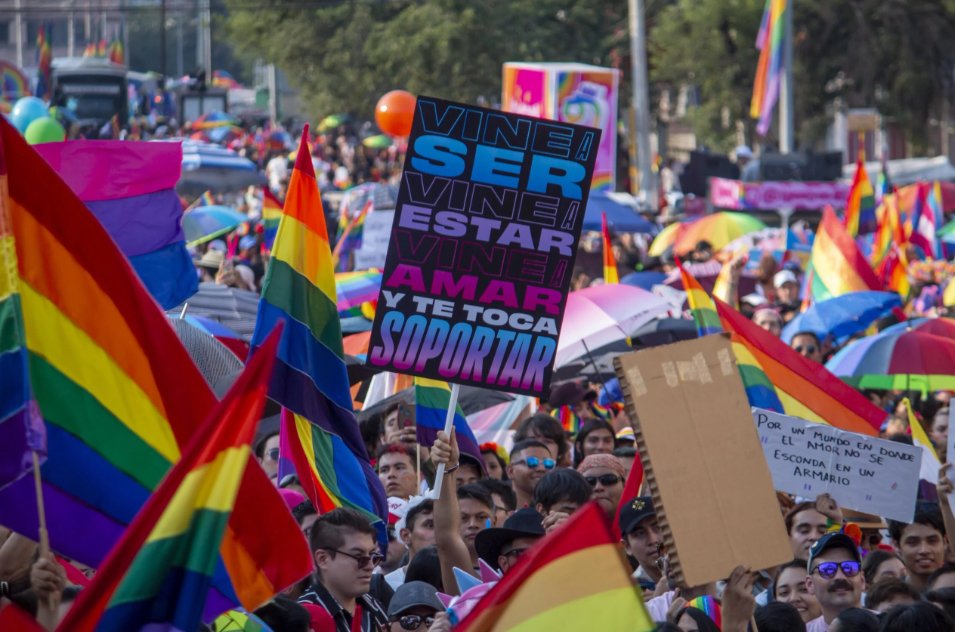 LGBTTTIQA Discriminación y violencia: retos diarios para la comunidad LGBT+ en México
