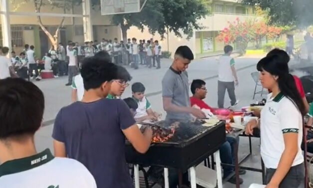 Estudiantes se viralizan por hacer carne asada como proyecto en el Conalep de Apodaca