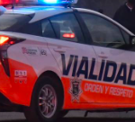 Auto impacta a agente de tránsito en Torreón, está en hospital