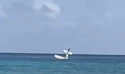 Se desploma avioneta en mar del caribe de México