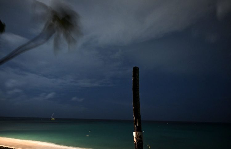 Huracán Beryl: alerta máxima en el Caribe y México