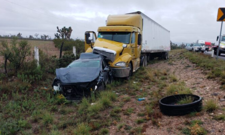 Mueren cuatro monjas en accidente vial en Arteaga Coahuila