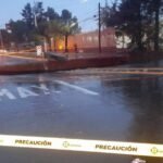 Socavón en López Mateos colapsa tráfico en Guadalajara