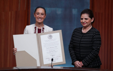 Claudia Sheinbaum recibe constancia de presidenta electa