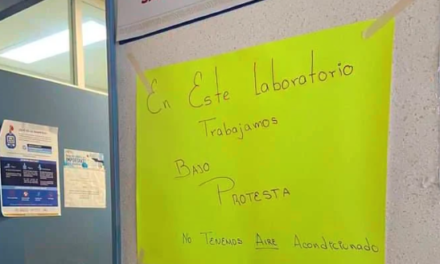 Clínicas del ISSSTE en Torreón trabajan bajo protesta por fallas en aire acondicionado