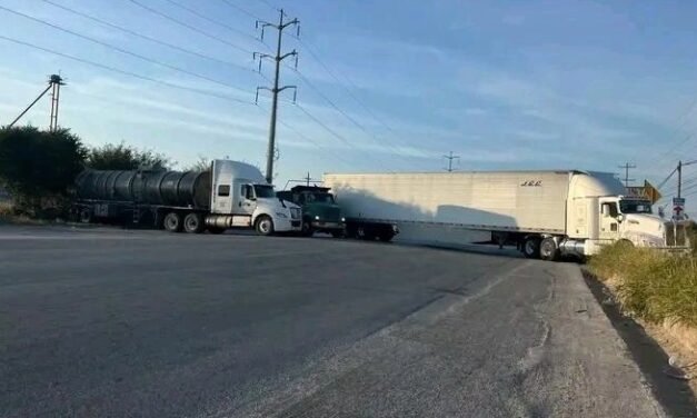 Narcobloqueos en Reynosa: civiles armados obstaculizan vías en Tamaulipas