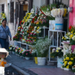 Floristas de Torreón trabajan para restaurar sus locales tras incendio