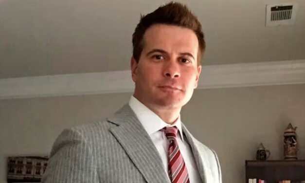 Sentencian a exagente de la CIA a 30 años por agresiones sexuales en México y EU