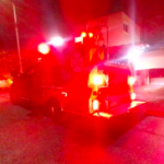 Caen techo y árbol de casi 100 años tras lluvias en Torreón