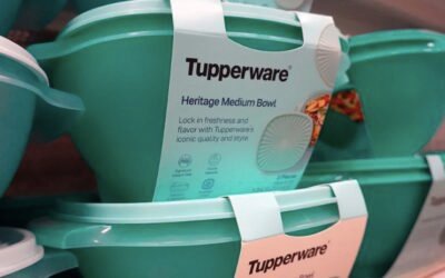 Tupperware se declara en bancarrota tras años de declive