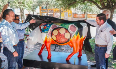 Nuevas piezas enriquecen el Cow Parade 2024 del Paseo Colón en Torreón