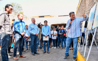 Román Cepeda reabre paso en el desnivel Comonfort de Torreón tras restablecimiento de barda colapsada