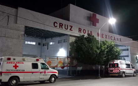 Policiaca: sujeto joven muere en Cruz Roja de Torreón, lo encontraron inconsciente en la calle