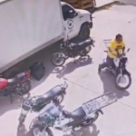Hombre roba motocicleta en Iglesia de San Judas Tadeo en Torreón: quedó grabado
