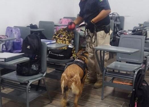 Policía de Torreón realiza operativo ´Mochila Segura´ en Instituto Excélsior