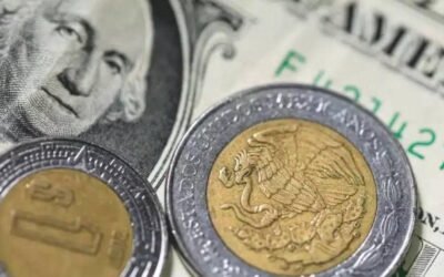 Peso se debilita ante el dólar a una semana de elecciones en EU