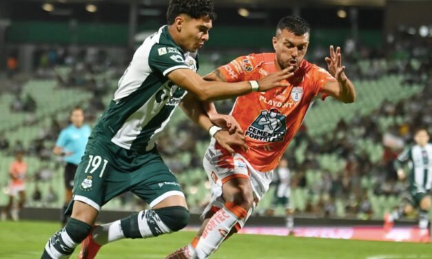 Santos Laguna rescata un empate ante Pachuca gracias a un error defensivo y un gol de Antony Lozano