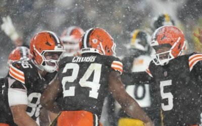 Browns Superan a Steelers 24-19 en una noche de nieve en Thursday Night Football