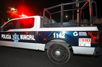 Policiaca: mujer fallece dentro de un vehículo en Gómez Palacio