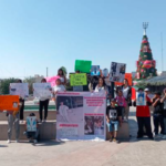 Manifestación en Presidencia de Torreón por la muerte de menor en quinta