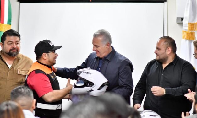 Román Cepeda celebra capacitación de más de 5 mil motociclistas
