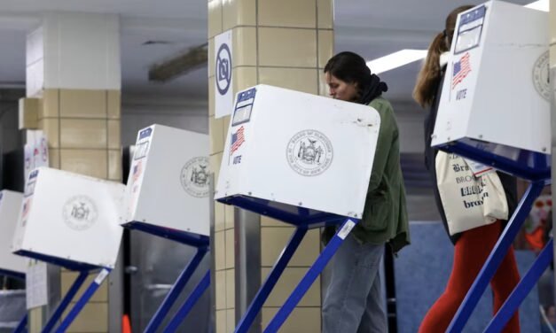 Estados Unidos elige a su próximo presidente en una votación polarizada y decisiva