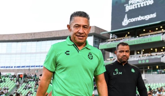 Santos Laguna confirma la salida de Ignacio Ambriz como director técnico tras un Apertura 2024 para el olvido