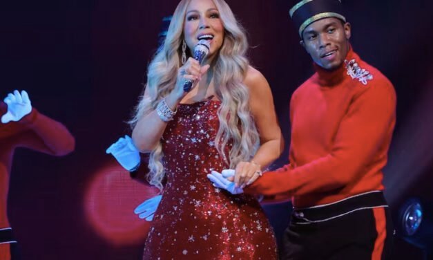 Mariah Carey inaugura la temporada navideña con su icónico llamado: ‘IT’S TIME!’