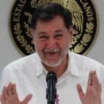 Gerardo Fernández Noroña denuncia robo en vuelo de Hermosillo a CDMX