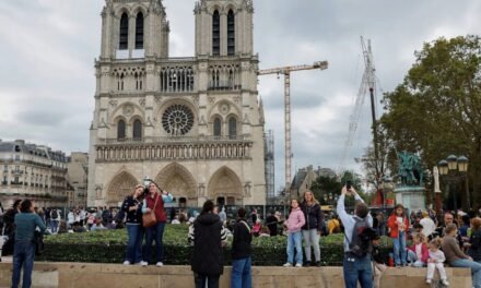 Notre Dame de París reabre sus puertas tras cinco años de restauración