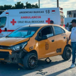 Accidente vial en Torreón: por ir en sentido contrario colisionan dos carros