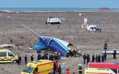 Tragedia aérea en Kazajstán: Azerbaiyán llora a las víctimas mientras surgen interrogantes