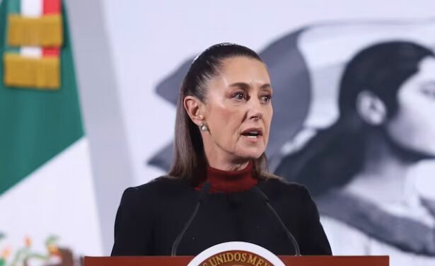 Claudia Sheinbaum condena mantas en Michoacán que agradecen a El Mencho por regalos navideños