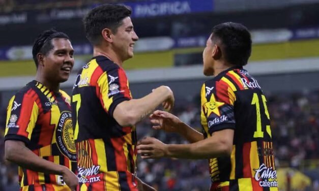 Leones Negros se corona campeón de la Copa Pacífica tras vencer a Chivas 2-1