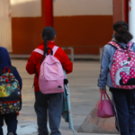 Frío afecta el regreso a clases en Laguna de Coahuila: De 200 mil alumnos a unos pocos