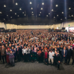 Presidenta de México sostiene reunión con todos los alcaldes y gobernadores