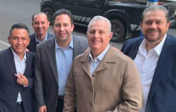 Román Cepeda ve buen futuro para Torreón tras Encuentro Nacional Municipal