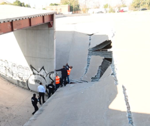 Torreón: Vibraciones hacen que plancha del Bus Laguna siga moviéndose