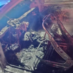 Torreón: de la nada se incendia su camioneta y queda hecha cenizas