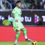 Carlos Salcedo sufre grave lesión en su primer entrenamiento con Rayados