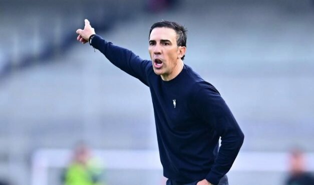 Vicente Sánchez continuará como director técnico de Cruz Azul, con futuro incierto tras salida de Anselmi