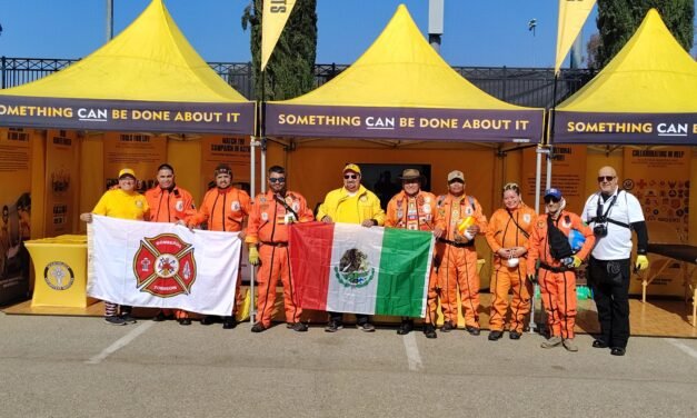 Dos bomberos de Torreón están en Los Ángeles combatiendo los incendios