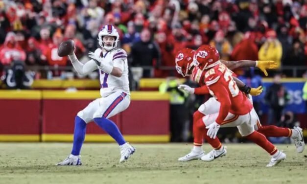 Los Chiefs aseguran su pase al Super Bowl LIX con una jugada maestra