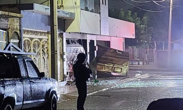 Atacan e incendian vivienda vinculada a familiares del youtuber Markitos Toys en Culiacán