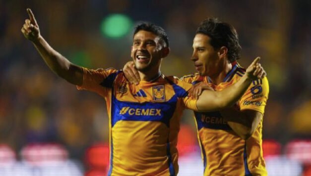 Tigres sufre pero vence 2-1 a Mazatlán en el Universitario