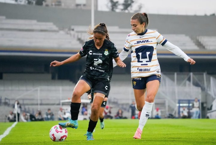 Pumas Femenil se impone con contundente 6-1 a Santos Laguna en el Olímpico Universitario