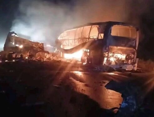 Trágico accidente en la carretera Escárcega-Villahermosa deja más de 30 muertos; 10 sobrevivientes