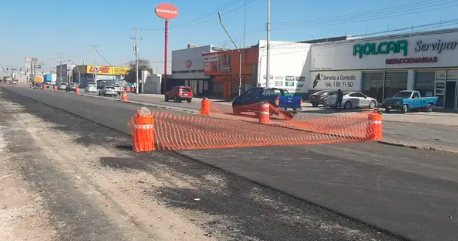 Gómez Palacio: avanza rehabilitación del bulevar Rebollo Acosta con nueva capa asfáltica