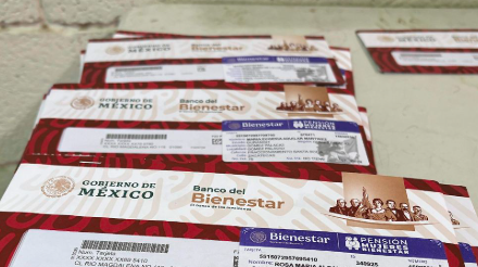 Comienza entrega de tarjetas del programa Mujeres Bienestar en Laguna de Coahuila